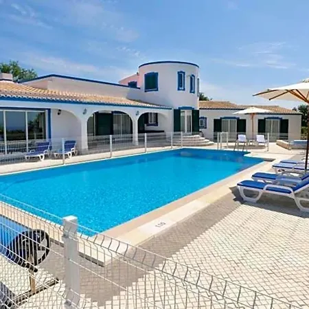 Sleeps 10 With Pool Air Con And Wifi Villa *